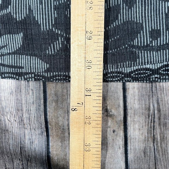 Tommy Bahama 100% Silk Hawaiian Floral Short Sleeve Button Shirt Large Grey Camp - Picture 6 of 7